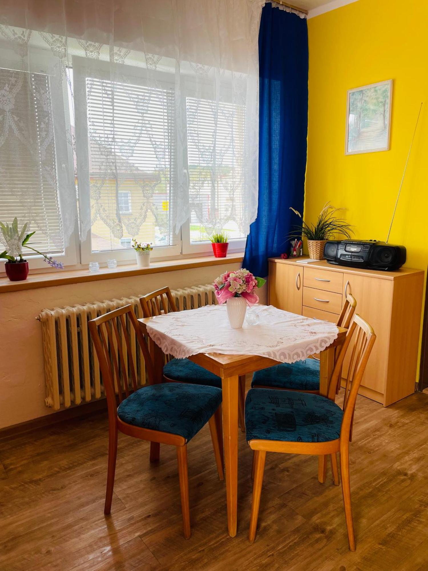 Apartman Trutnov-Porici Esterno foto